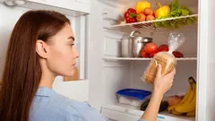 パンは本当に、多くの人が勧めるように冷蔵庫で保存すべきなのか？