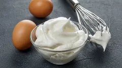 卵白の泡立て方:手順とコツをわかりやすく解説