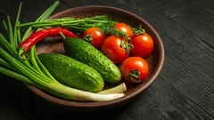 しなびた野菜、捨てなくていい：昔ながらの裏ワザでシャキッと復活させる方法